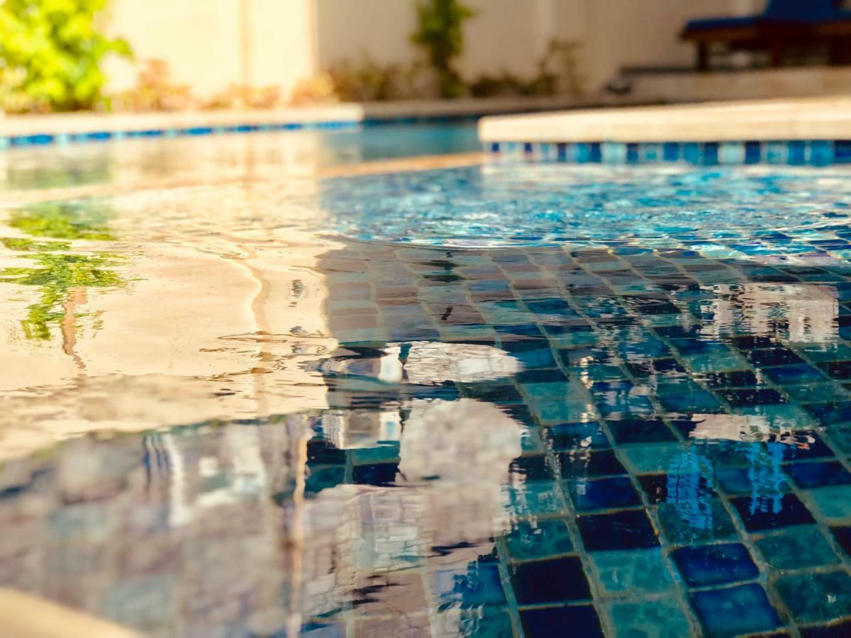 Familytel Bali Hotel Kuta Selatan Buitenkant foto