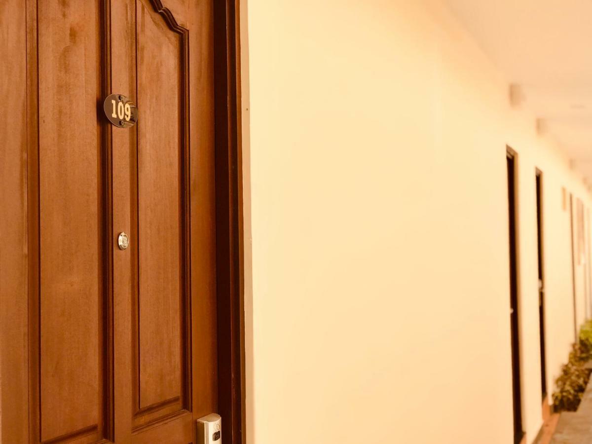Familytel Bali Hotel Kuta Selatan Buitenkant foto